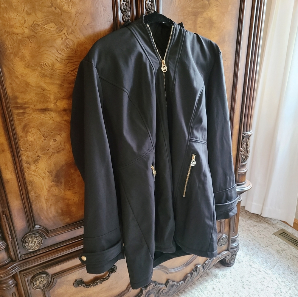 MICHAEL Michael Kors Black Softshell Winter Coat/Jacket With Hood